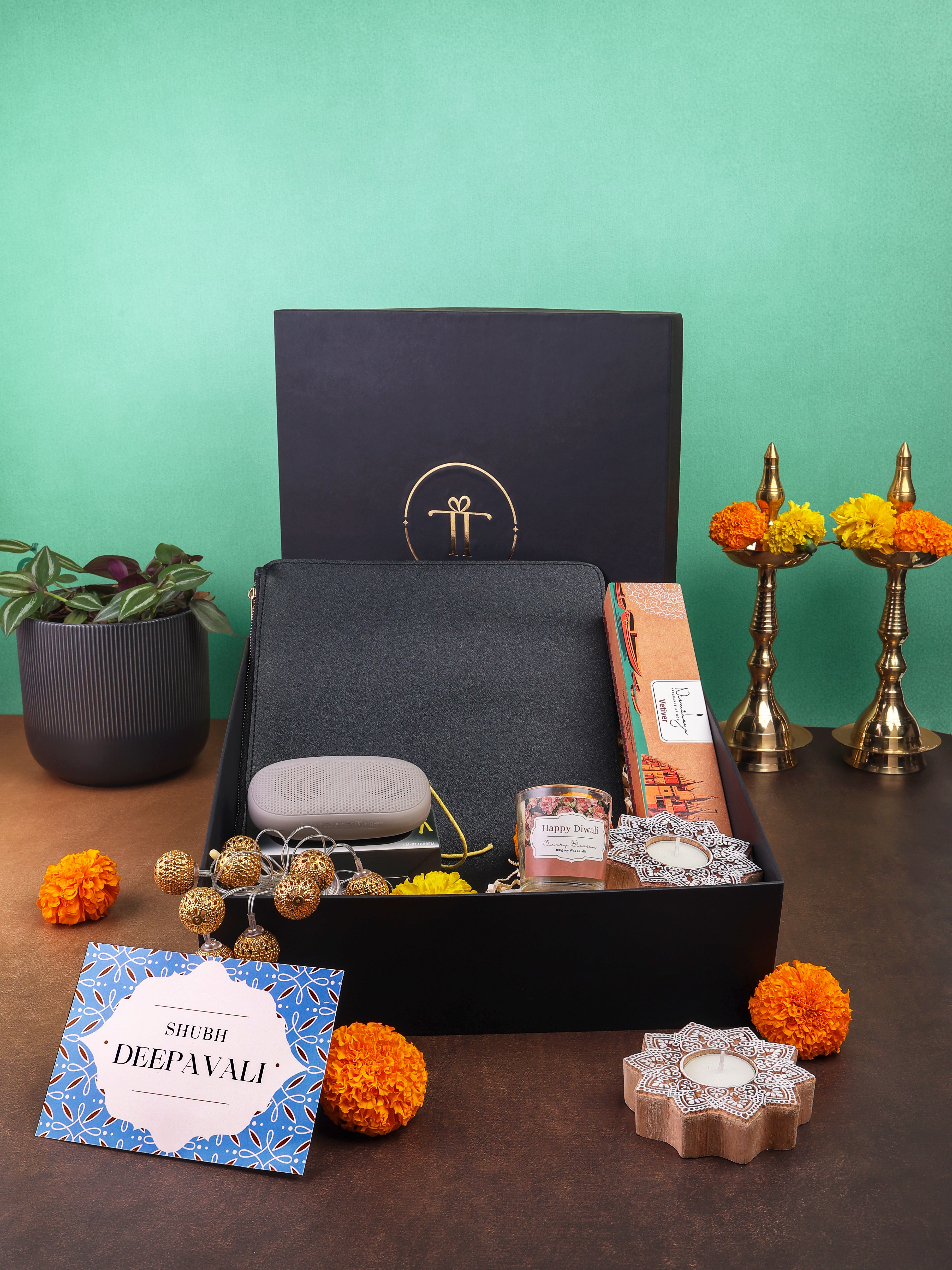 Diwali ki Dhun aur Deep